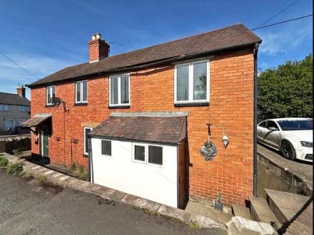 Braemar Cottage, Hereford Road, Bayston Hill, Shrewsbury, SY3 0DD